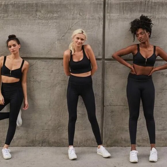 Girlfriend Collective Compressive Black Leggings - Picture 3 of 3